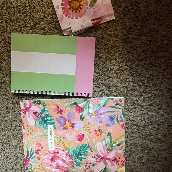 NEW-Year Planner, Hard Cover Notebook, Small Note Pad - Picture 14 of 14